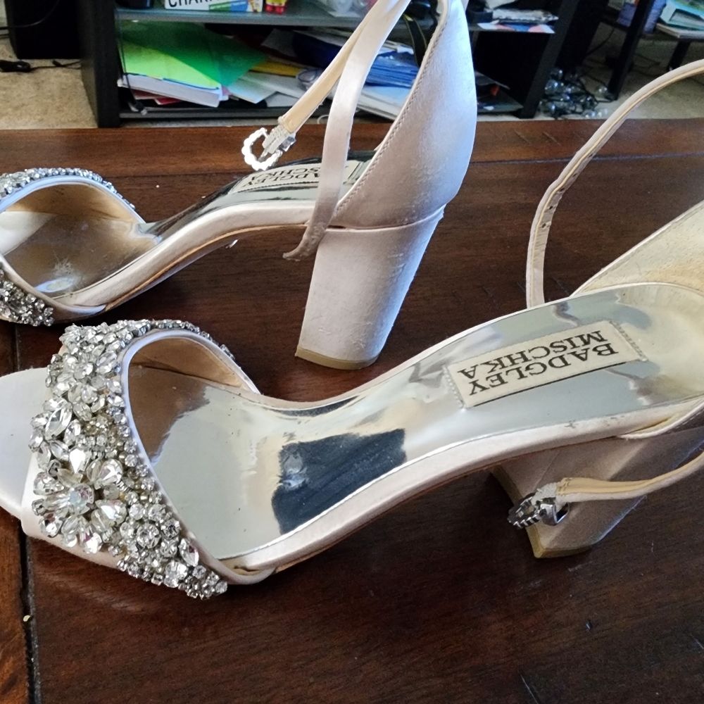 Badgley Mischka sandals